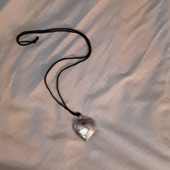 ❤-Heart pendant on black silk cord.. - Picture 2 of 7